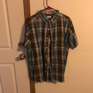 Short sleeved button up